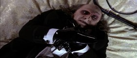 Batman Returns Trailer #1 Michael Keaton - Michelle Pfeiffer - Danny Devito