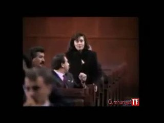 24 yıl sonra yine Zana, yine yemin krizi