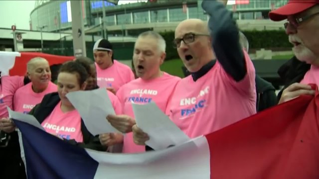 Foot - ANG : La Marseillaise chantée par les Anglais