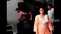 (Viral) Meera fainted on the set of GEO's morning show