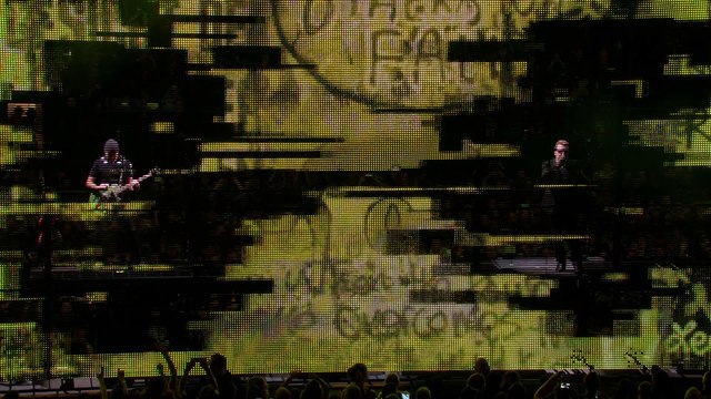 [HD] Invisible U2 Innocence + Experience Tour 11-11-2015 - Paris HBO