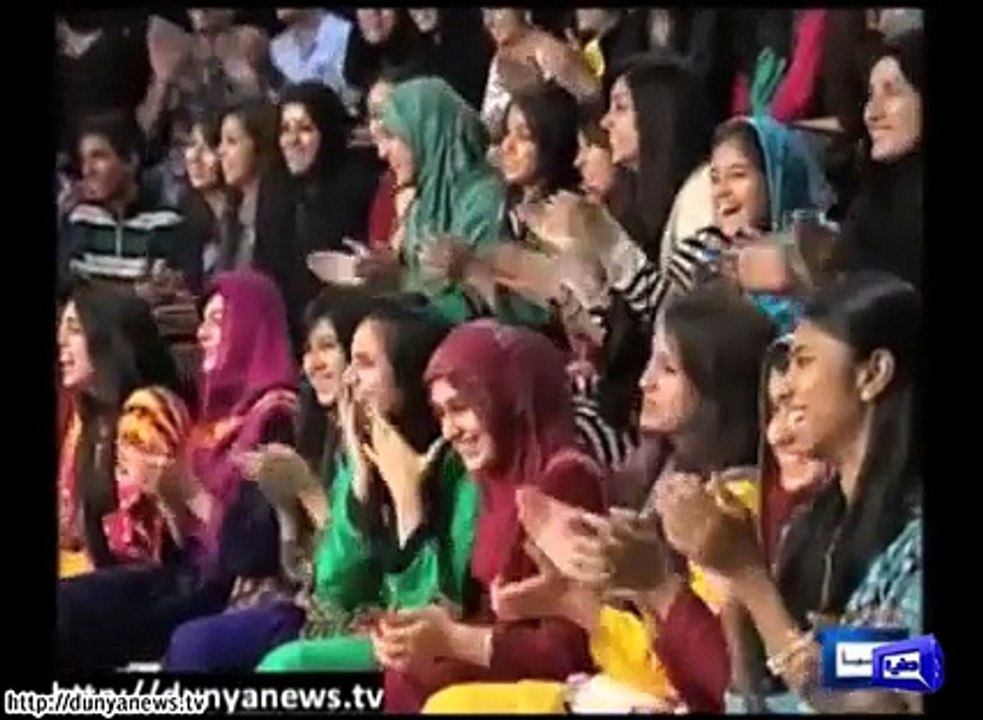 حسب حال کے عزیزی کی مذ اق رات میں آمد اورمذ اق راتیوں سے جگتوں کا مقابلہ، دیکھئیے اس ویڈیو میں