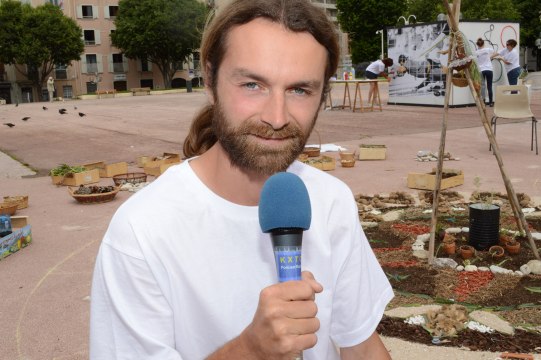 Festival Street Painting Toulon 2014 - Interview Anthony Grégoire - 720p
