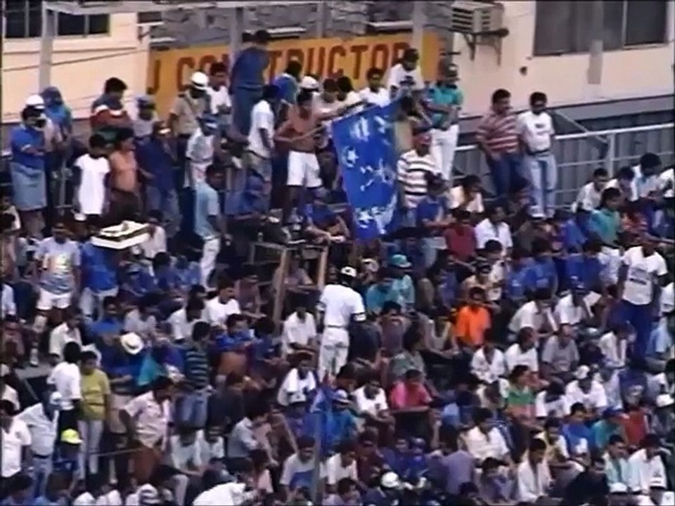Emelec 3 - D. Quito 0 - (Resumen del partido 17 Noviembre 1993)