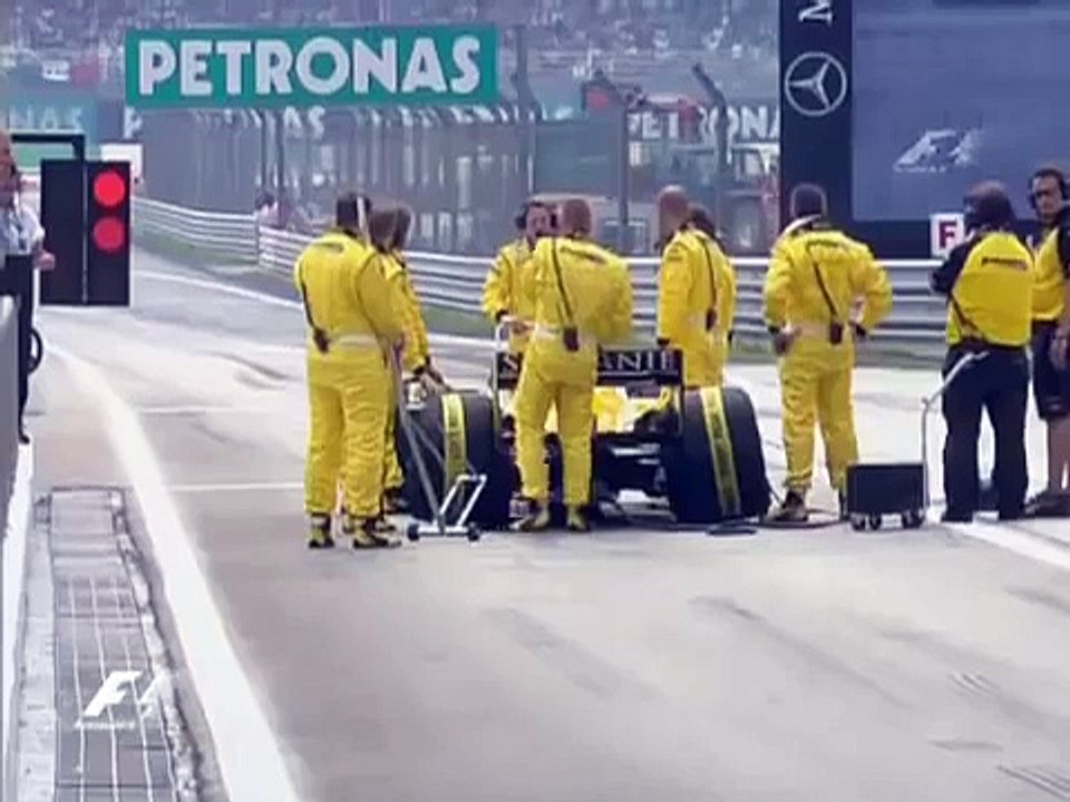 F1 2004 Malaysian Grandprix Full race MUST WATCH Schumacher Vs Alonso Vs Button_2