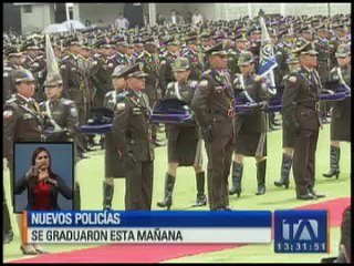 Nuevos policías se graduaron esta mañana