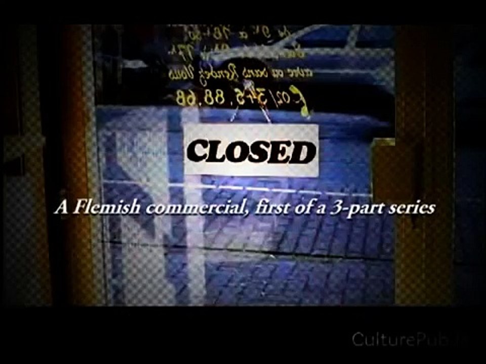 Dumb blonde at the hairdresser