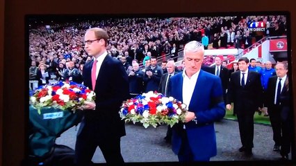 L'Hommage des anglais pendant l'avant match d'Angleterre-France