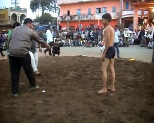 girls and boys fights (wrestling)