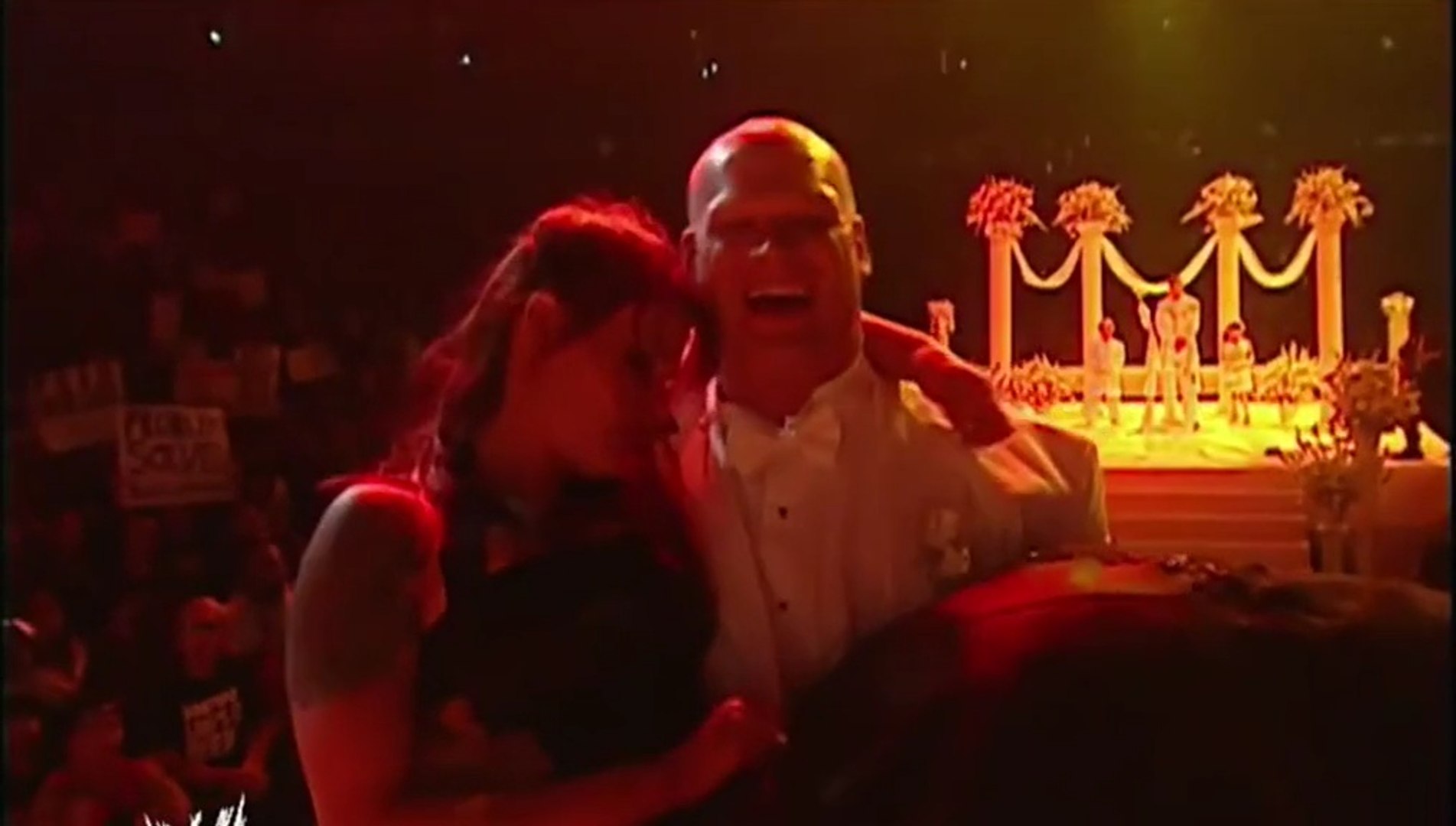 Kane And Lita's Wedding (With Eric Bischoff, Trish Stratus And Matt Hardy)  ~ WWE - video Dailymotion