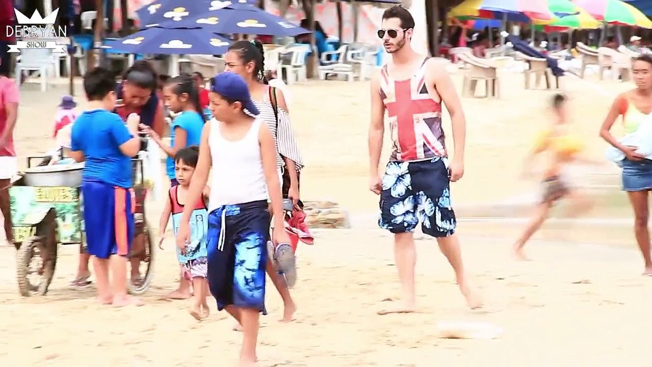 ► Tirando basura en la playa | Experimento Social