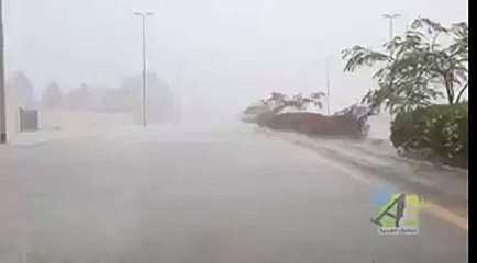 سيول جدة - أمطار غزيرة جدا تهطل على مدينة ‫#‏جدة‬ منذ ساعات الصباح الباكر