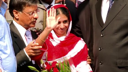 Geeta: Indian mystery girl returns home from Pakistan