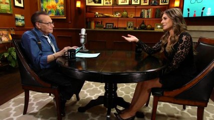 Liz Hurley on the Hollywood Pay Gap: In Modeling, Men Make Less than Women