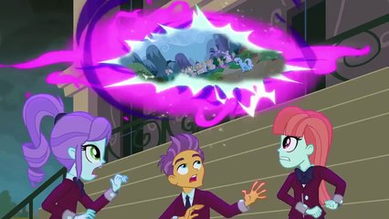 Daydream Shimmer derrota a Midnight Sparkle - MLP: Equestria Girls - Friendship Games! [Latino]