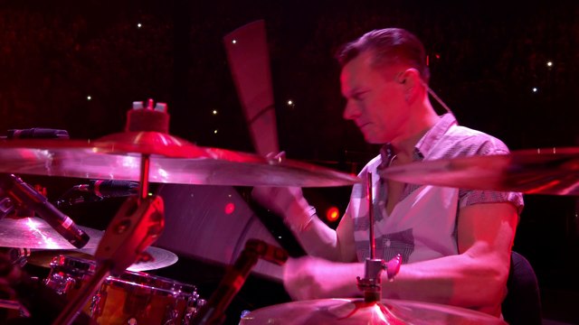 [HD] Where The Streets Have No Name U2 Innocence + Experience Tour 11-11-2015 - Paris HBO