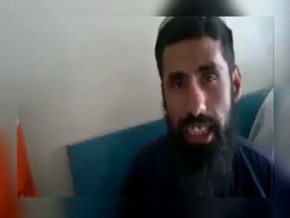 Teri Meri Prem Kahani Song - very funny song -  singing Pathan