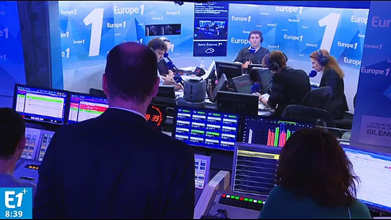 Saint-Denis : "J'étais allongée par terre avec mon bébé"