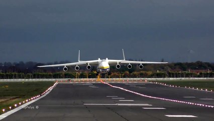 The Moment when Giant Aircraft Antonov An225 Mriya landed at British airport