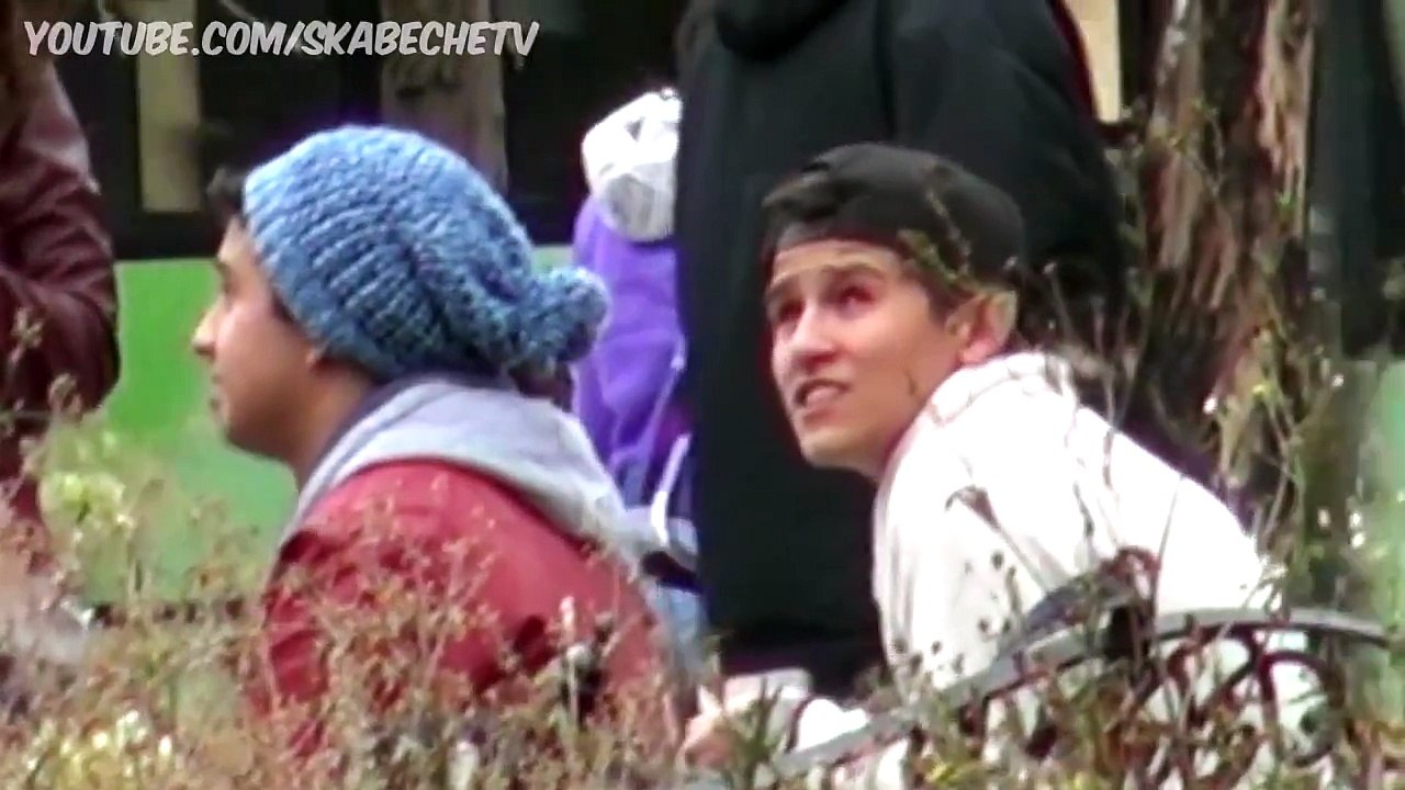 Reventando Globos de la gente | Globos Explosivos | Bromas | Bromas pesadas en la Calle |