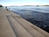 Sea organ, Zadar, Croatia - Você já mais vai imaginar no que acontece quando o mar toca nas escadas...