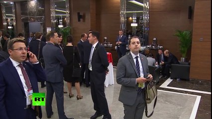 L'Espion le moins discret du Monde s'attaque à Obama et Poutine lors du G20