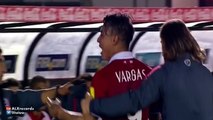 Gesto Obsceno de Eduardo Vargas a los aficionados Uruguay (Uruguay vs Chile) 2015