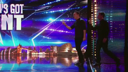 Patsy May serenades the Britains Got Talent presenters