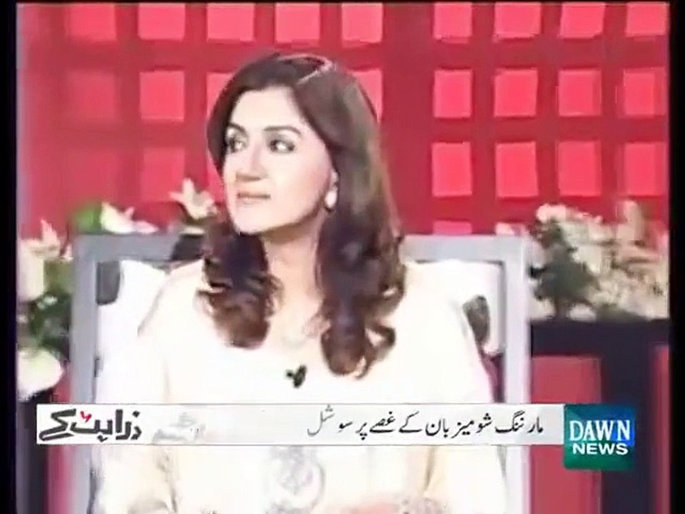 Ayesha Sana criticized on social media after her behind camera leaked video