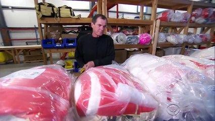 Powerless plane makes parachute landing