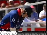 SHOAIB AKHTAR BOWLING WITH 100 MPH Super Fast bowling! World Record Speed