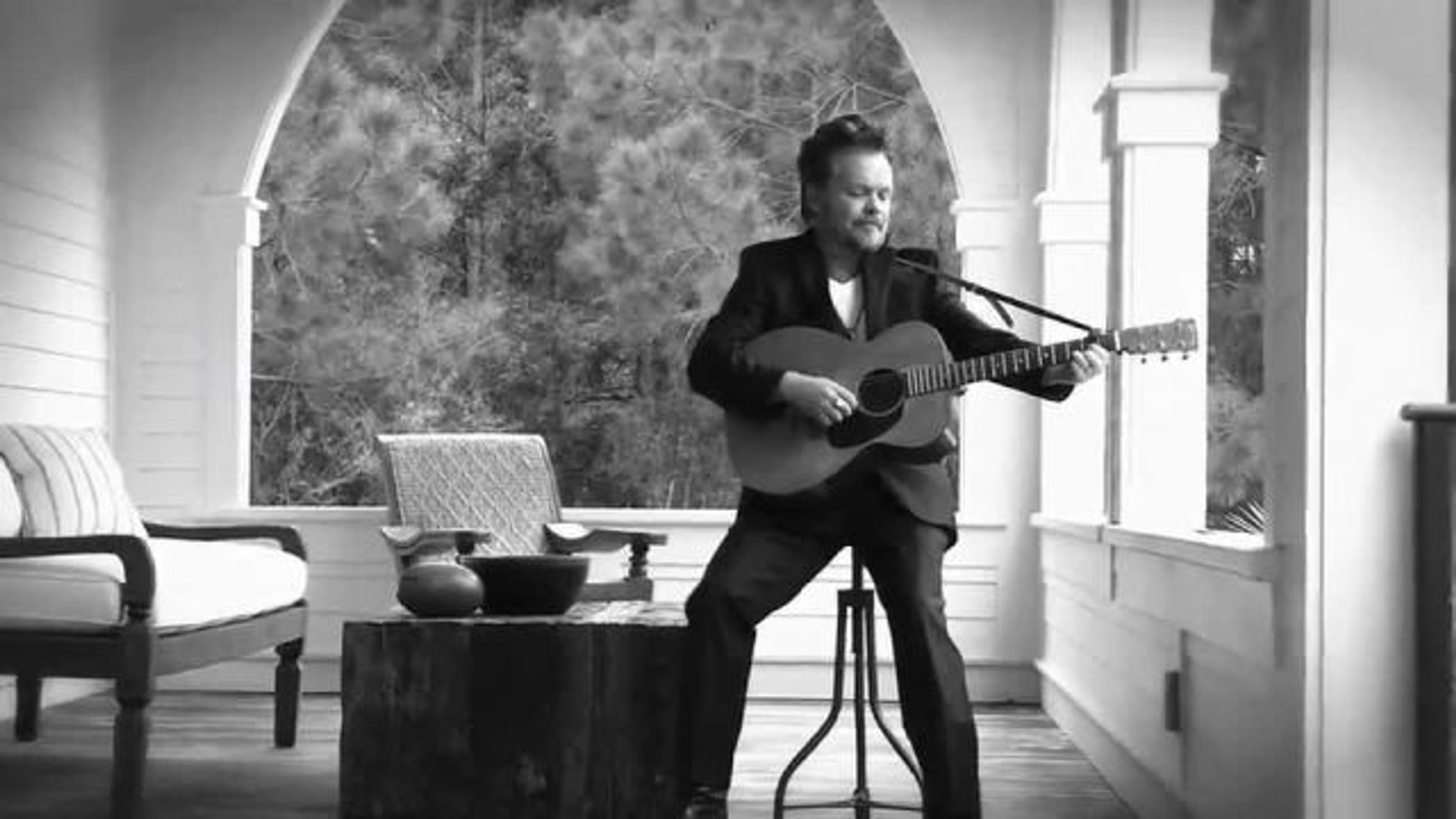 Celebrity Living - At Home with John Mellencamp