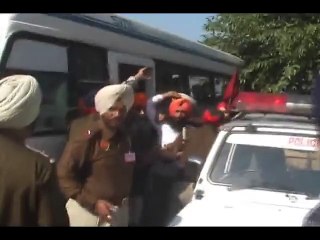 Go Back slogans against Sukhbir Badal