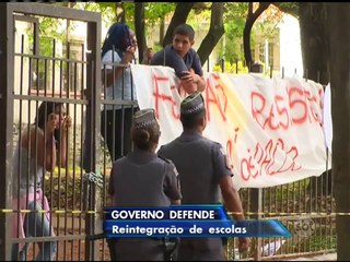 Governo de SP diz que vai pedir reintegração de posse das escolas invadidas