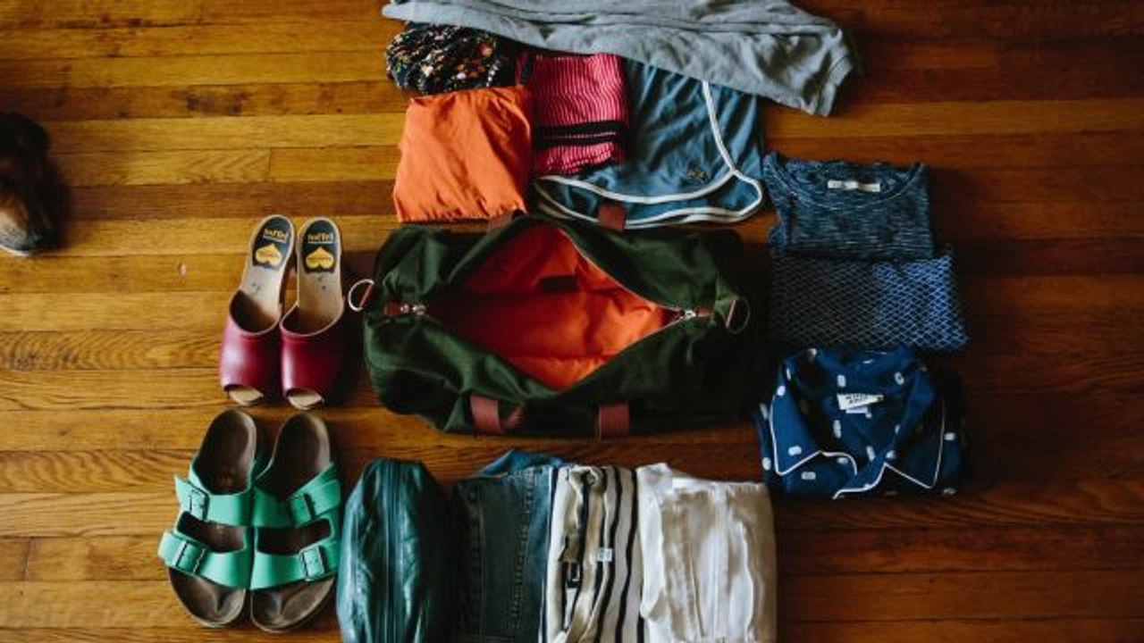 How I Pack  - This J. Crew Duffel Is a Real-Lif...