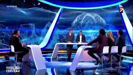 Buzz : Michel Cymès se moque de la femme de Nagui, elle lui répond et le bâche en direct !