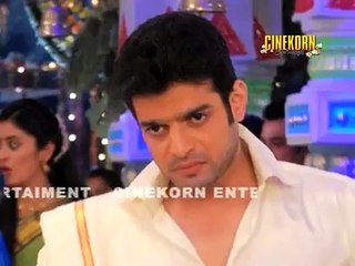 Yeh Hai Mohabbatein Sarika or Simi supporting Ashok to kill Raman