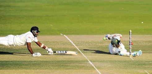 ==AWESOME==Best Cricket Run Outs in Cricket History 2015