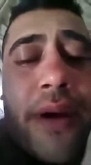 ‫شوفو الحب اش يعمل في الرجال !!!! فضحتو مسكين‬