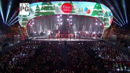 CMA Country Christmas Concert 2013