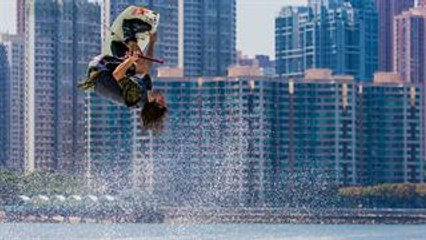 Skuff TV Offcut - Dominik Hernler 2015 Hong Kong