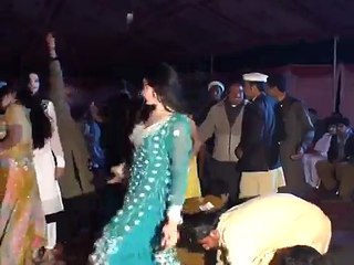MA darta Chars Da Lashgarga Full Local Dance Pashto 2015 HD