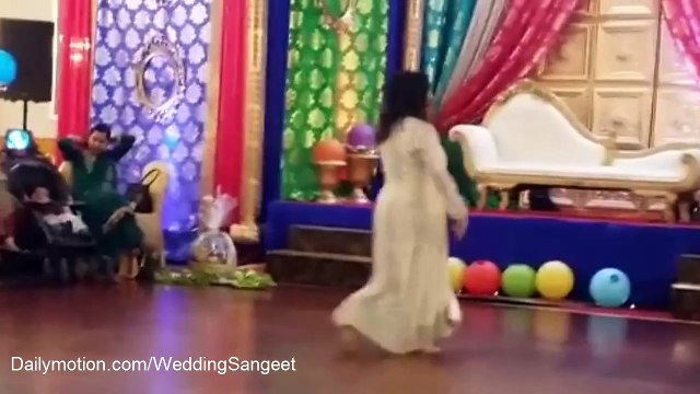 Mast Wedding Dance Awesome Steps | Tera Piyar Piyar | HD