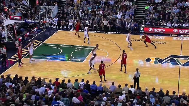 DeMar DeRozan Throws Down the VICIOUS Slam on Rudy Gobert!