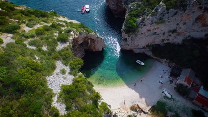 Orlando Duque's Croatian Cliff Diving Expedition