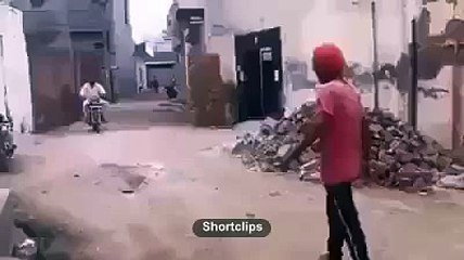 Funny Pakistani Boy Vs People