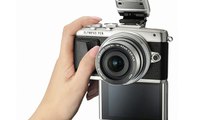 Olympus Pen E PL7 Focuses On The Selfie Crowd (pictures)