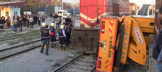 Mersin'de tren kazası: 1 ölü, 1 yaralı