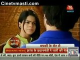 Bihaan kar raha hai thapki ki madad jis se Thapki boli hum aapke hai Kaun - 19th Noveber 2015 - Thapki Pyaar K