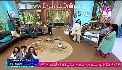 You Can't Control Your Laugh That How Much Omer Shareef Teasing Couple